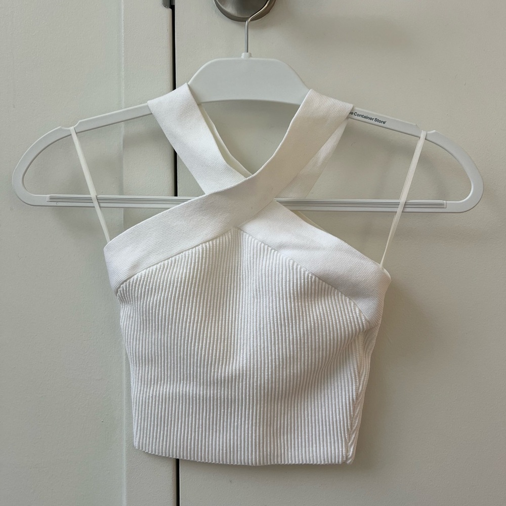 ARITZIA Babaton Sculpt Knit Criss Cross Cropped Tank in White